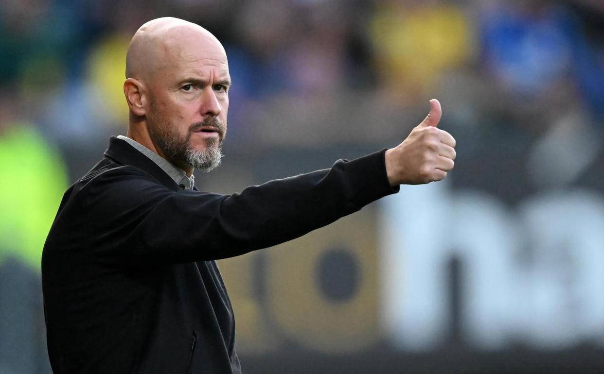 55岁前曼联名帅带领德甲劲旅连胜，率10人团队战胜意甲升班马