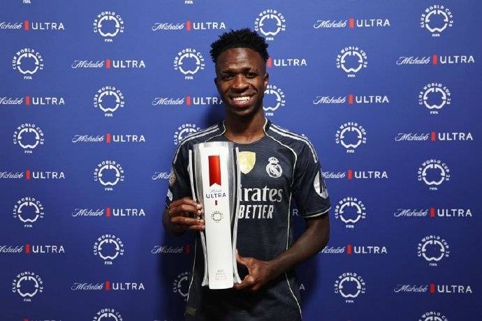 皇马拒满足维尼修斯 2500 万欧年薪要价，续约需球员降低诉求