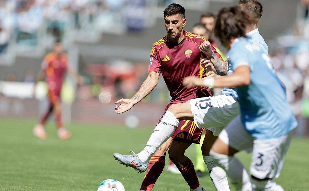 意甲罗马1-0力克拉齐奥夺得德比胜利，佩莱格里尼伤愈复出建功